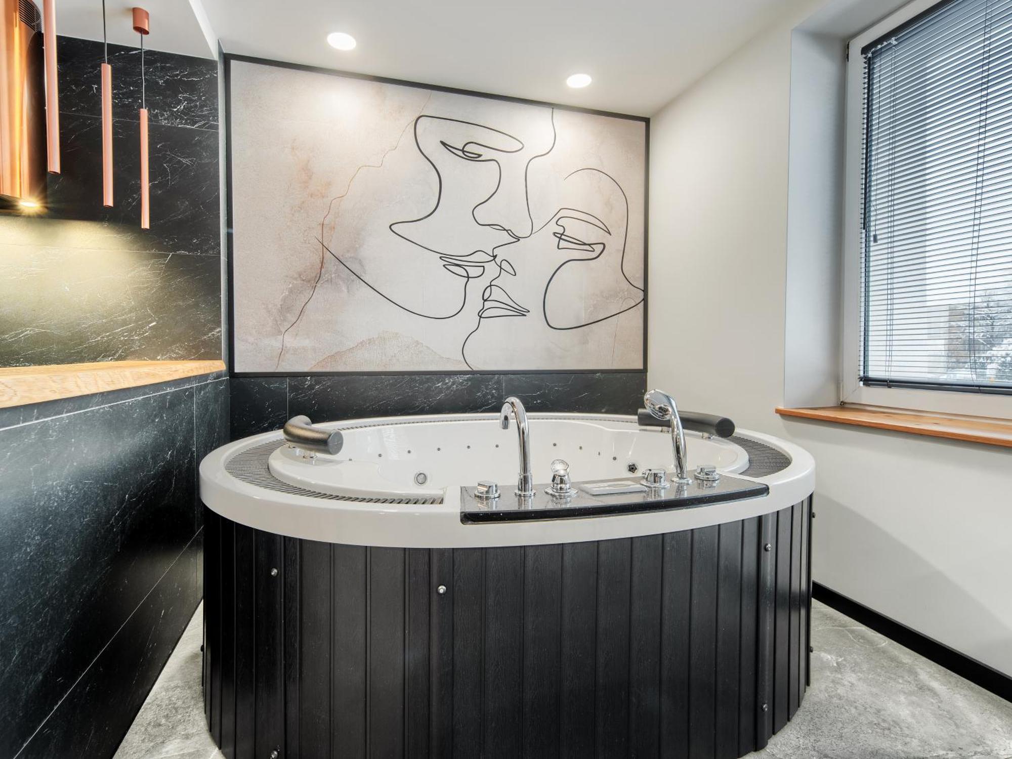 Apartment Jacuzzi A&j Aparts
